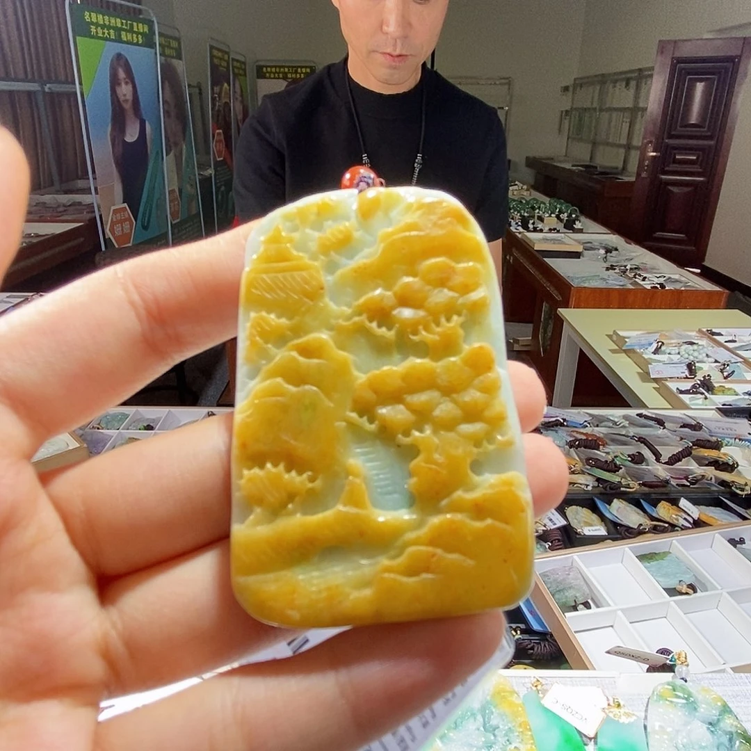 翡翠未镶嵌颈饰翡翠