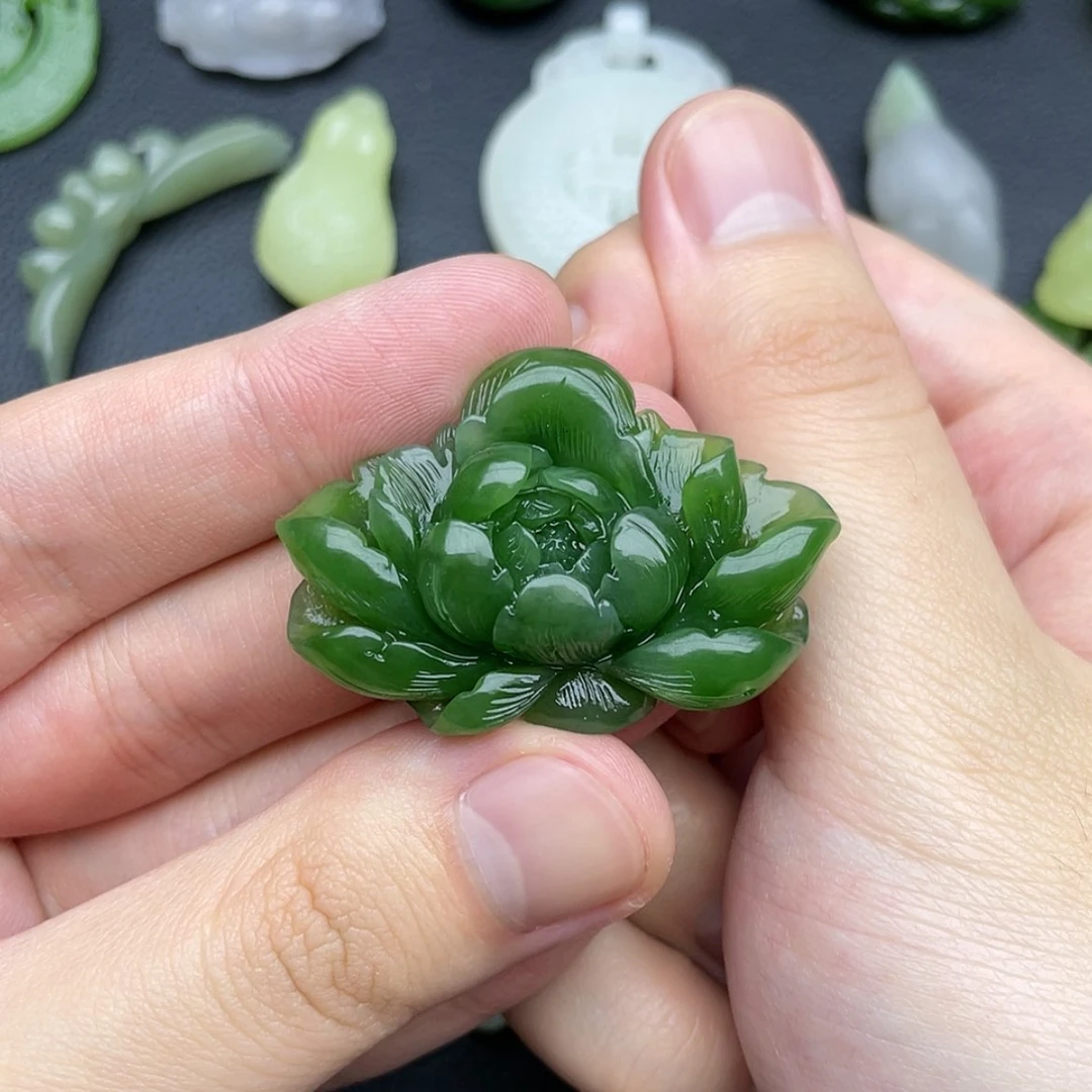 【闪购商品】颈饰未镶嵌和田玉