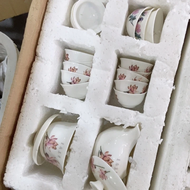茶具微瑕，介意勿拍