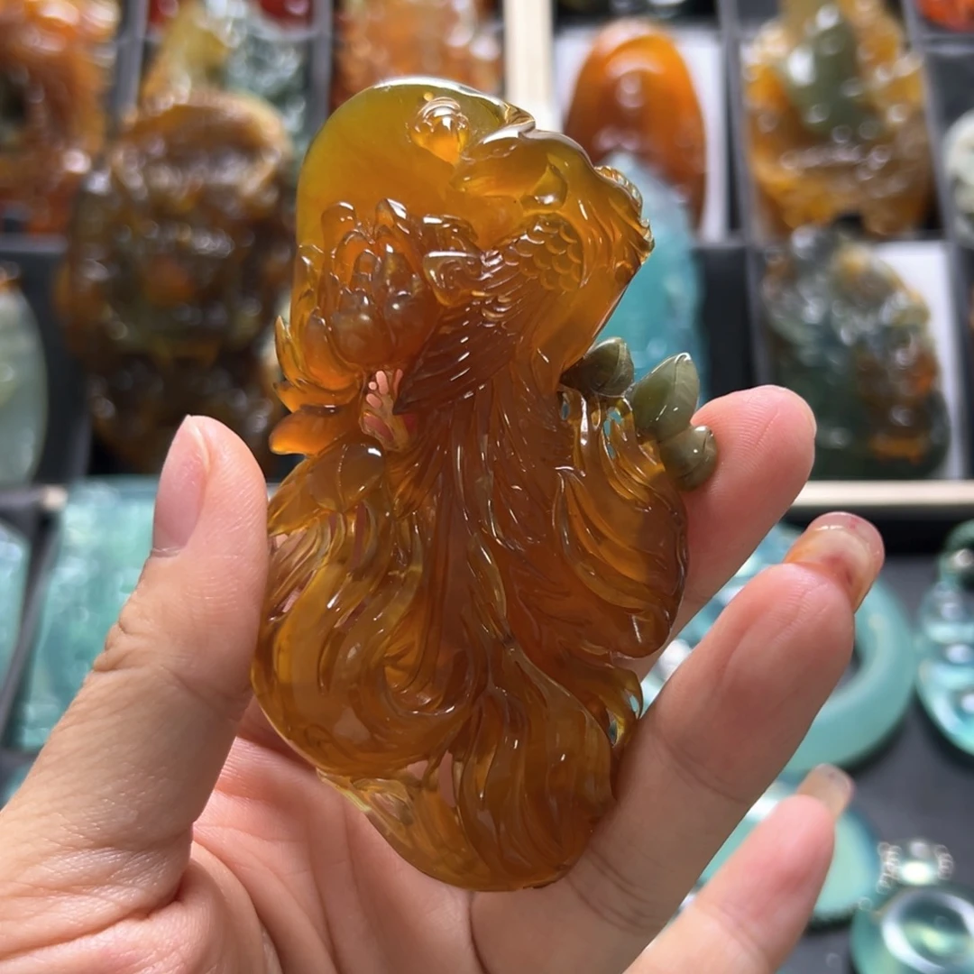 未镶嵌蛇纹石玉颈饰两****刘