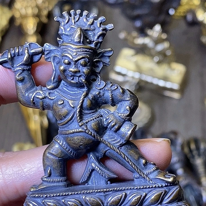 藏传青铜催迫金刚背面有痘痘福利福利福利