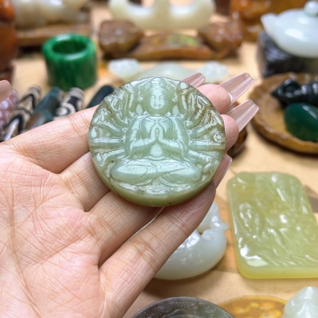 【闪购商品】蛇纹石玉颈饰未镶嵌