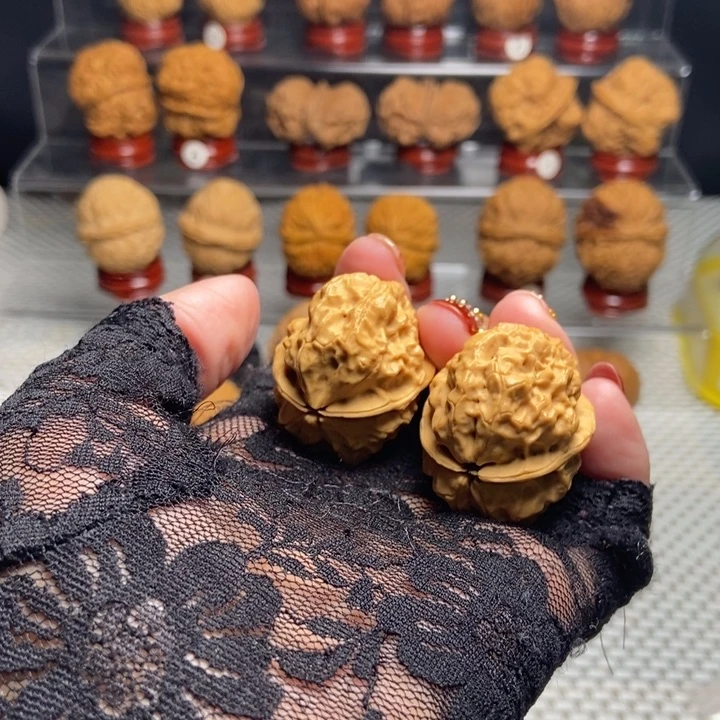 文玩核桃把件天师嘎达包51