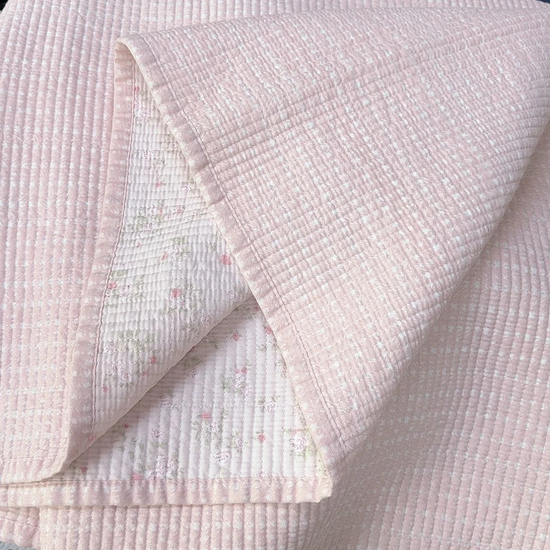 棉花全棉布绗缝床盖粉花
