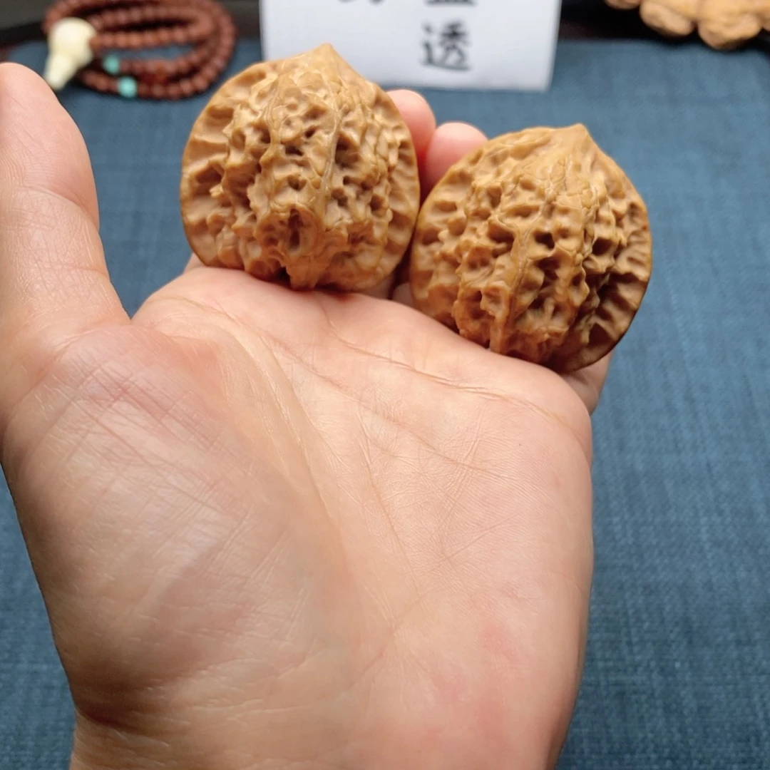 吊坠桃核玲珑核桃41