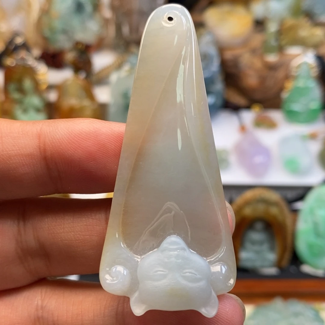 翡翠未镶嵌颈饰缅甸天然翡翠福到眼前