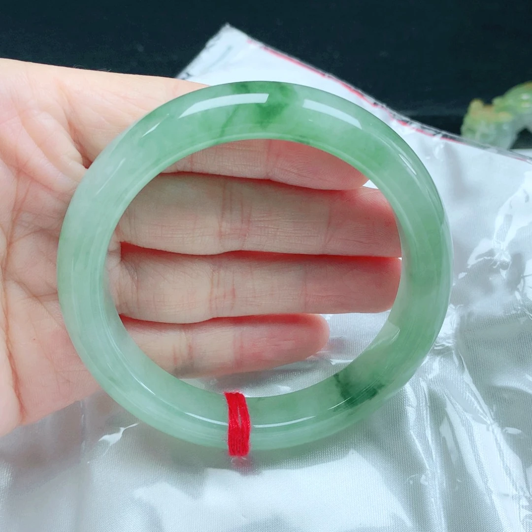 未镶嵌手镯翡翠58