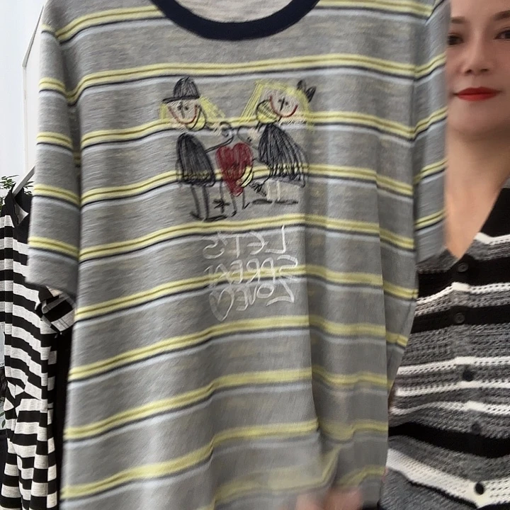 羊羔毛条纹亚麻针织上衣