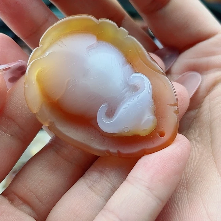 锦***沅未镶嵌玛瑙手饰吊坠