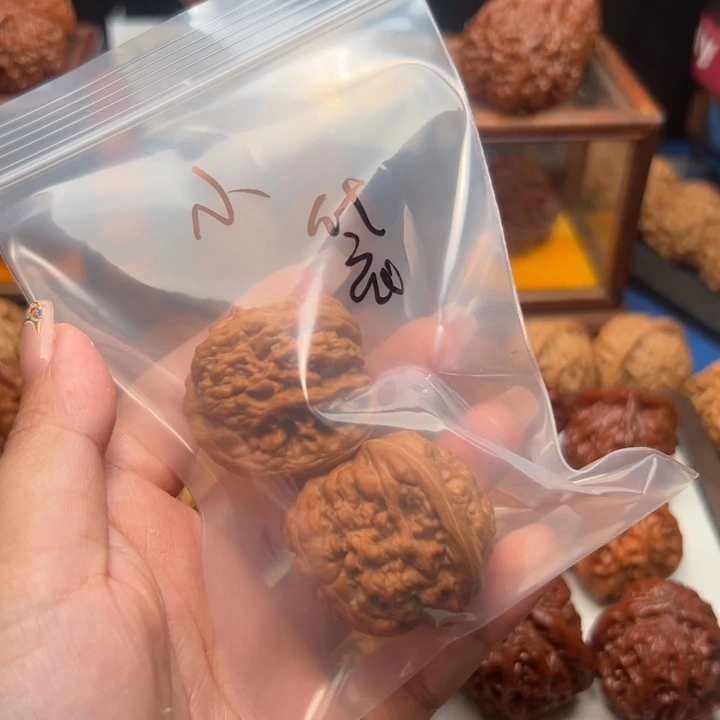 吊坠桃核小*蚪好好好好好好