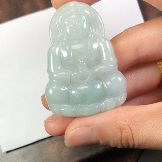 翡翠未镶嵌颈饰缅甸A货，每天下午1点半开播