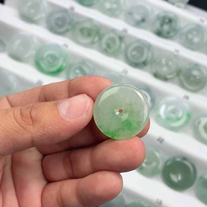 翡翠未镶嵌颈饰缅甸天然A货翡翠27-4.7