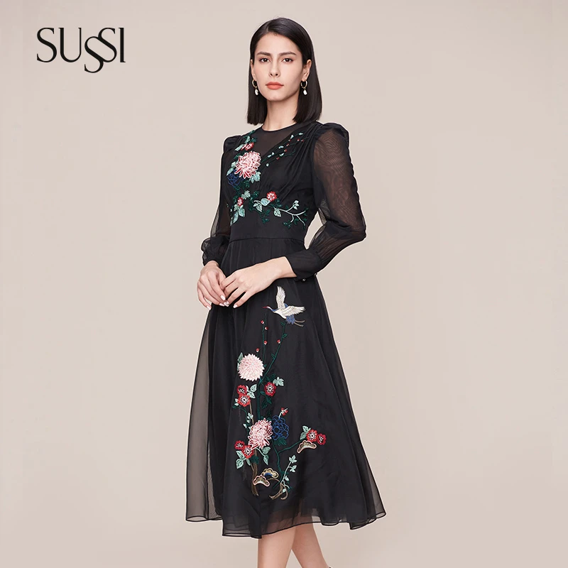 SUSSI/古色新款商场同款黑色通勤显瘦显高大摆刺绣复古连衣裙优雅