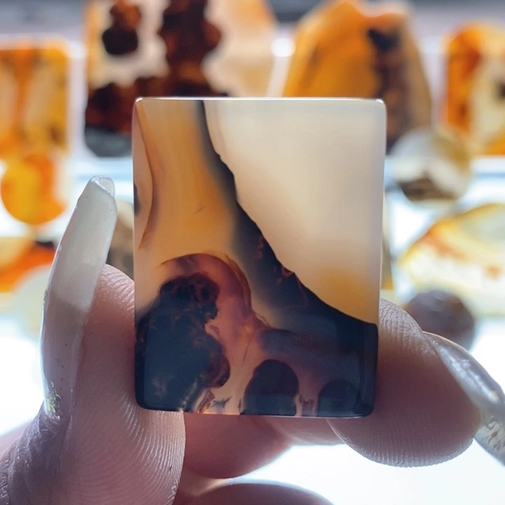 玛瑙/玉髓颈饰未镶嵌