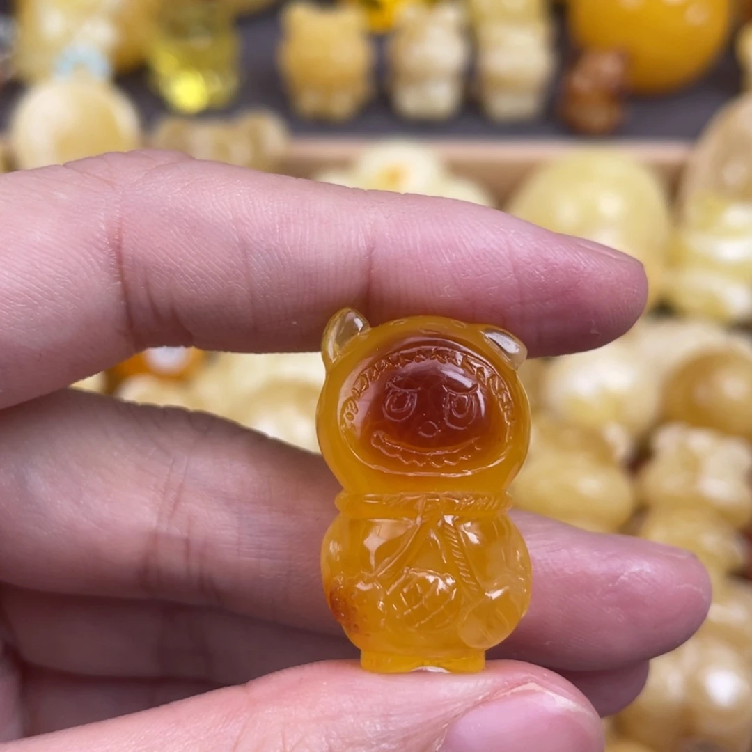 琥珀裸石未镶嵌蜜蜡