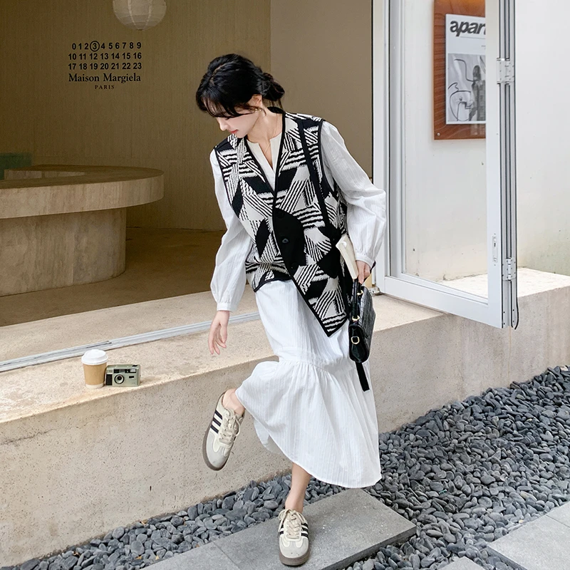 法式高级感白色连衣裙套装女2025春季新款复古轻熟印花马甲两件套