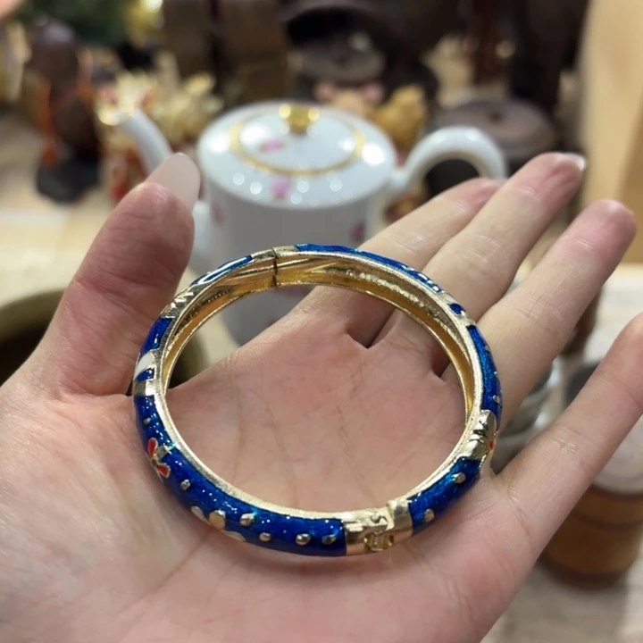 金属古美术置物摆件