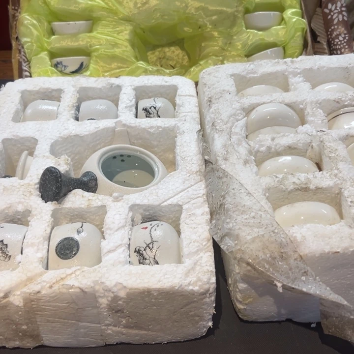 许***安瓷片拾六家的瓷器瓷器