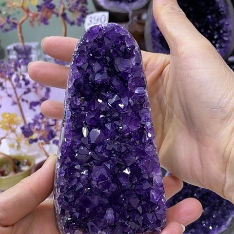 【闪购商品】水晶珠宝半成品未镶嵌仅***钟水晶