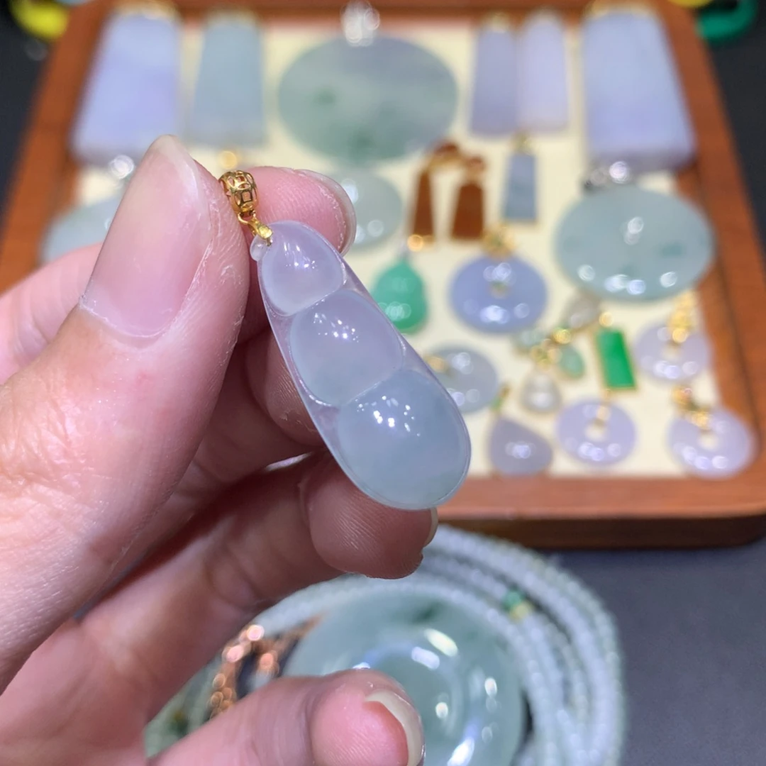 吊坠(不含链)18K金镶嵌翡翠