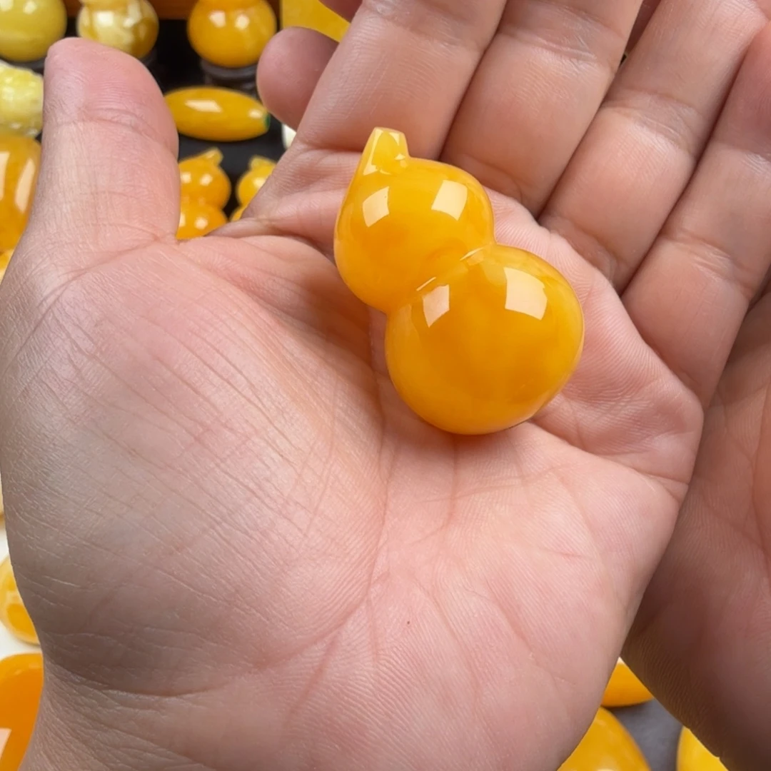 琥珀未镶嵌颈饰纯天然琥珀蜜蜡