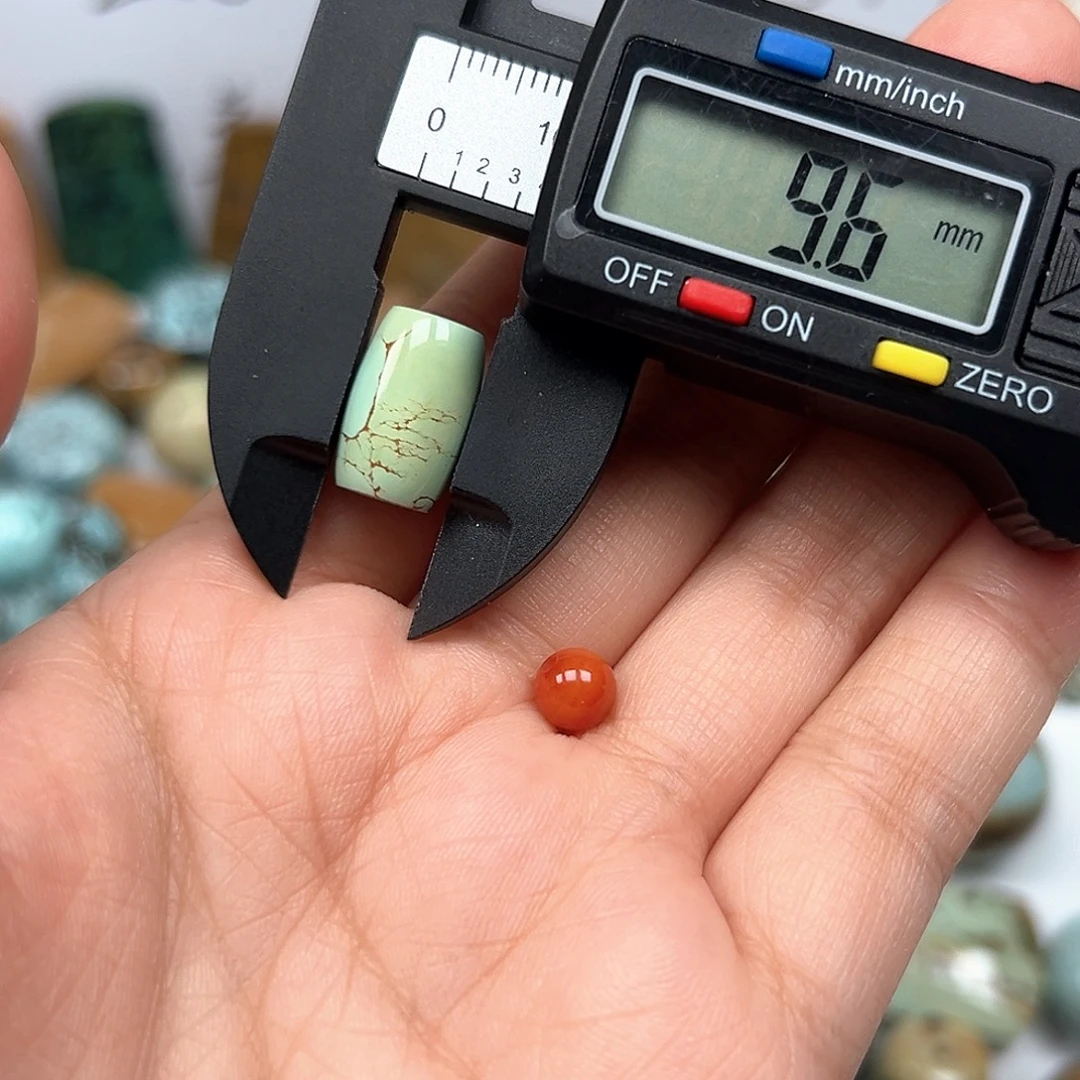 未镶嵌南红玛瑙珠宝奇石