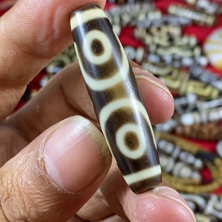 只买单纯的吊坠，没带链子，属的性质。