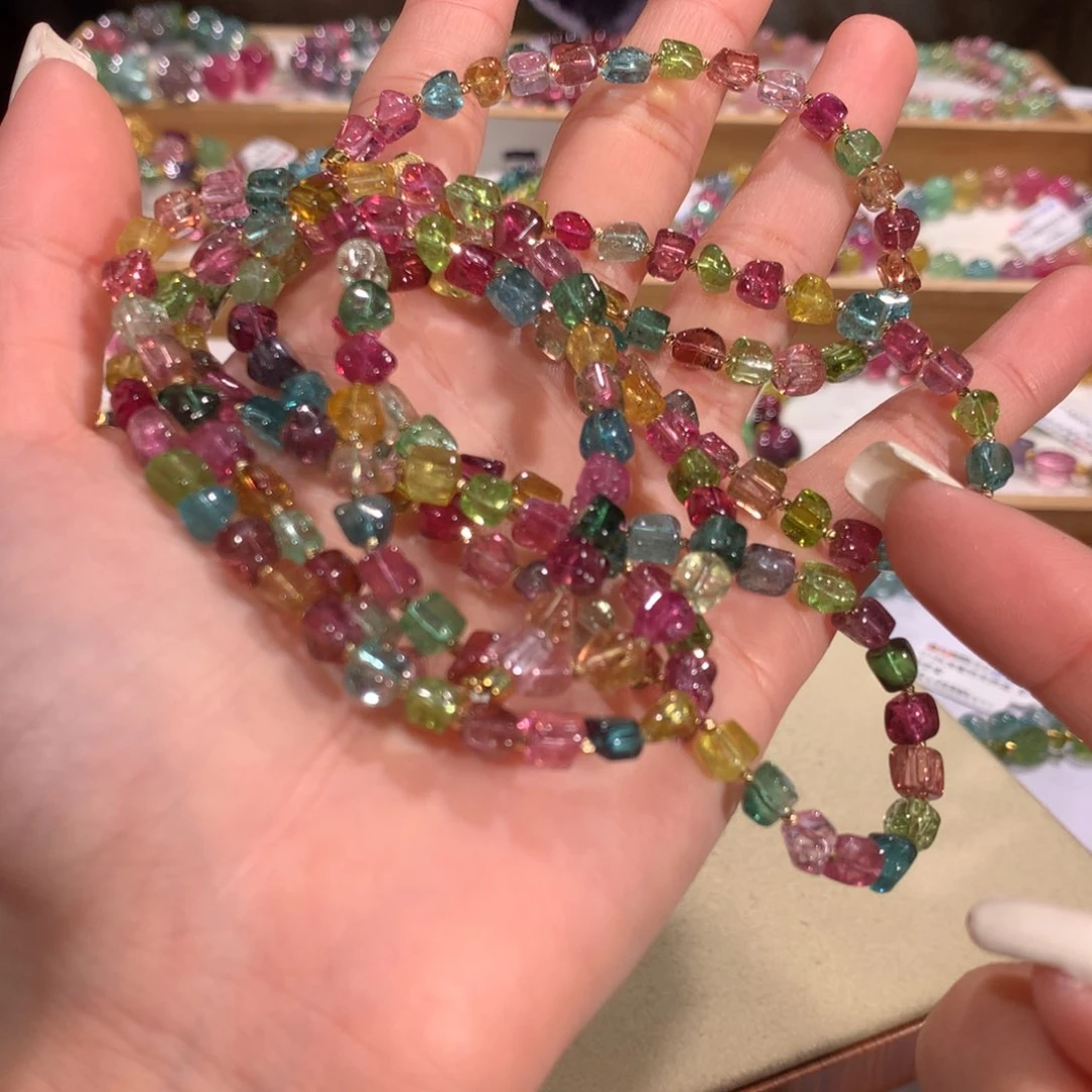 碧玺多样性发货一件未镶嵌