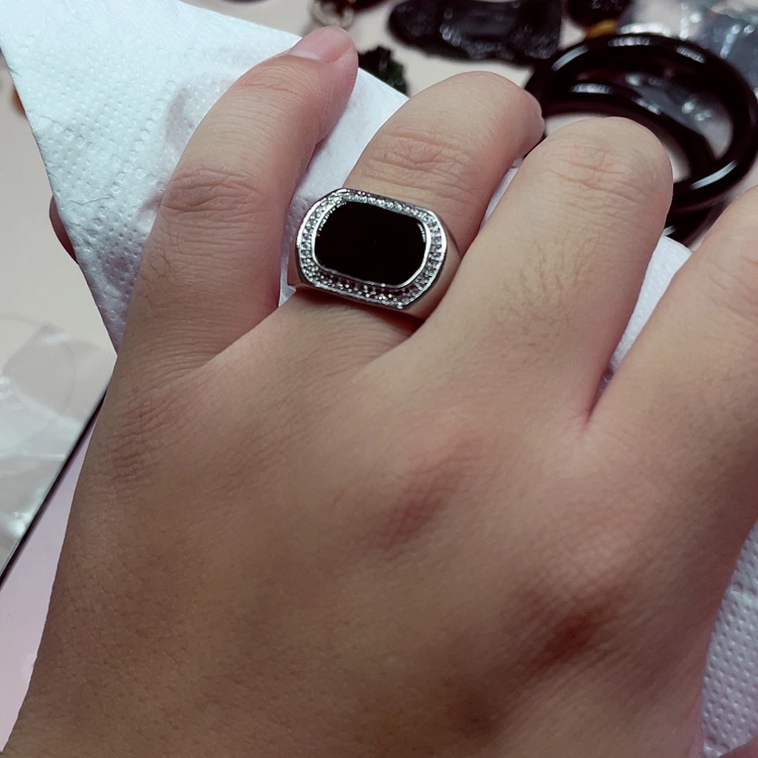 翡翠未镶嵌颈饰先鉴后发一物一证