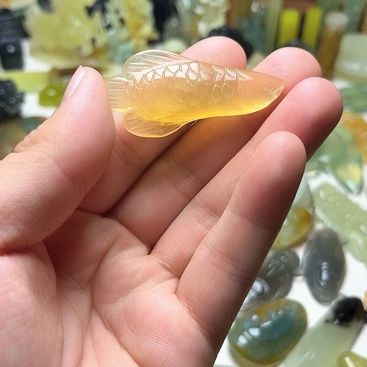 未镶嵌蛇纹石玉颈饰