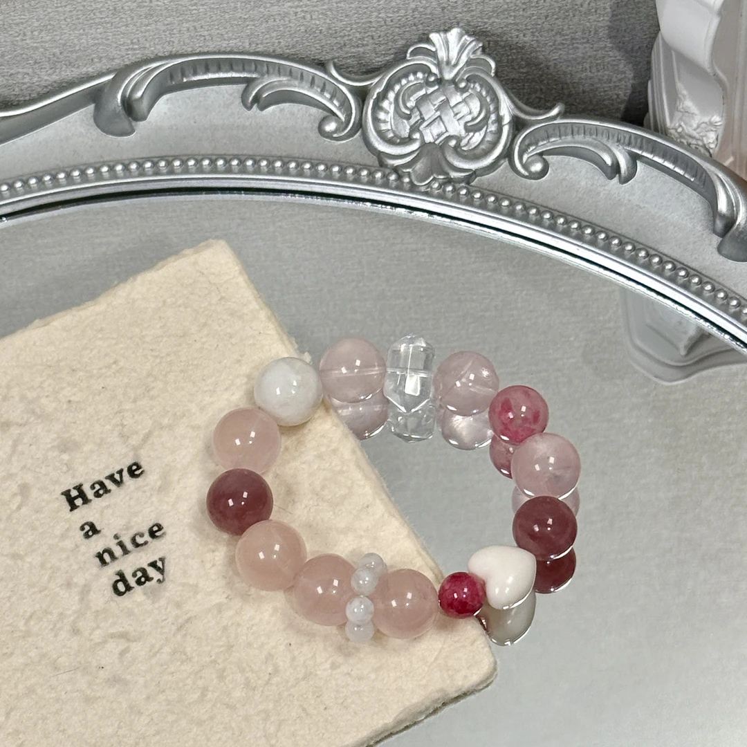 此品159元 链接需拍2份 单拍发一颗珠子《糖心炮弹》粉水手串