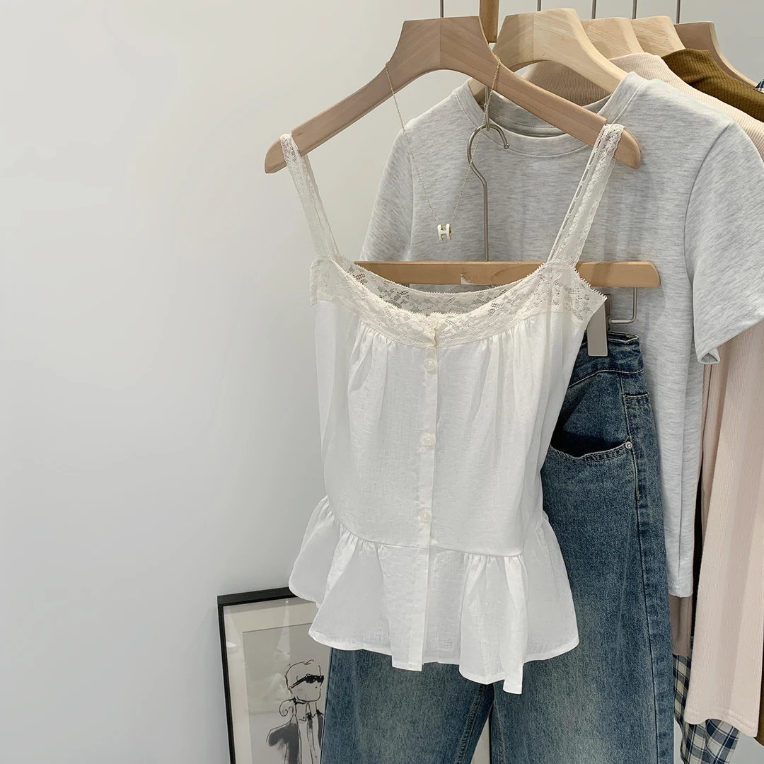 Hello蕾丝拼接纽扣亚麻吊带2025春夏新款修身无袖上衣253091