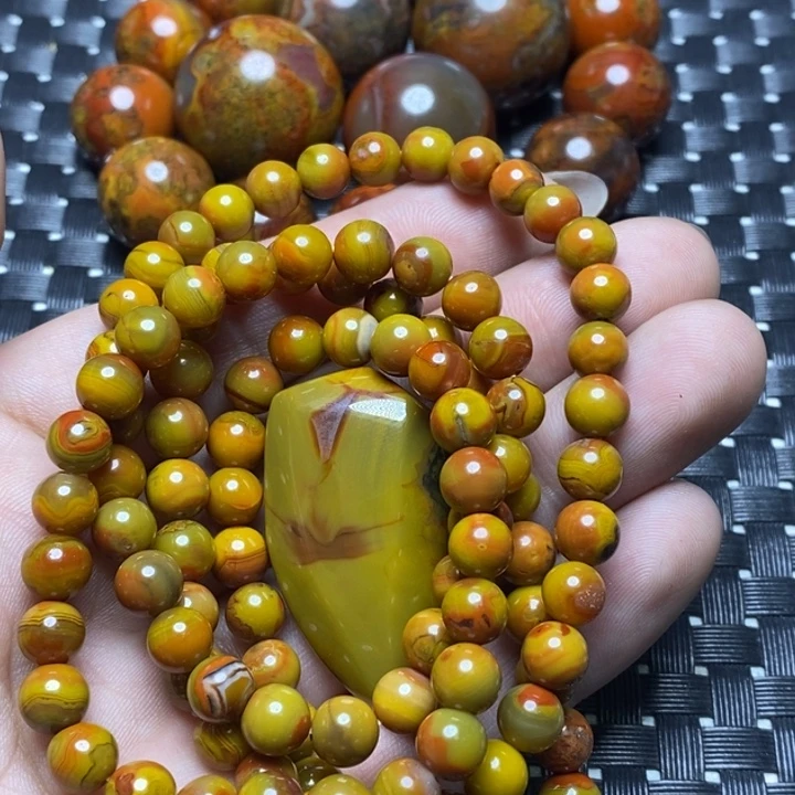 玛瑙/玉髓颈饰未镶嵌古**怀