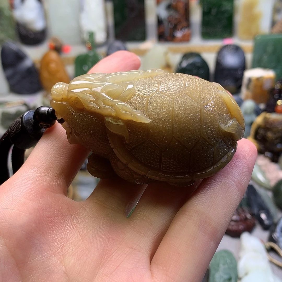 和田玉未镶嵌颈饰l****t