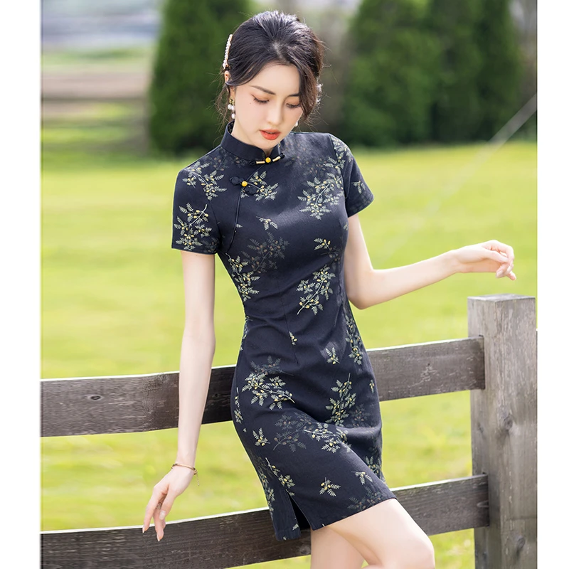 黑色旗袍女2025新款年轻款少女改良复古民国风小个子日常低领短款