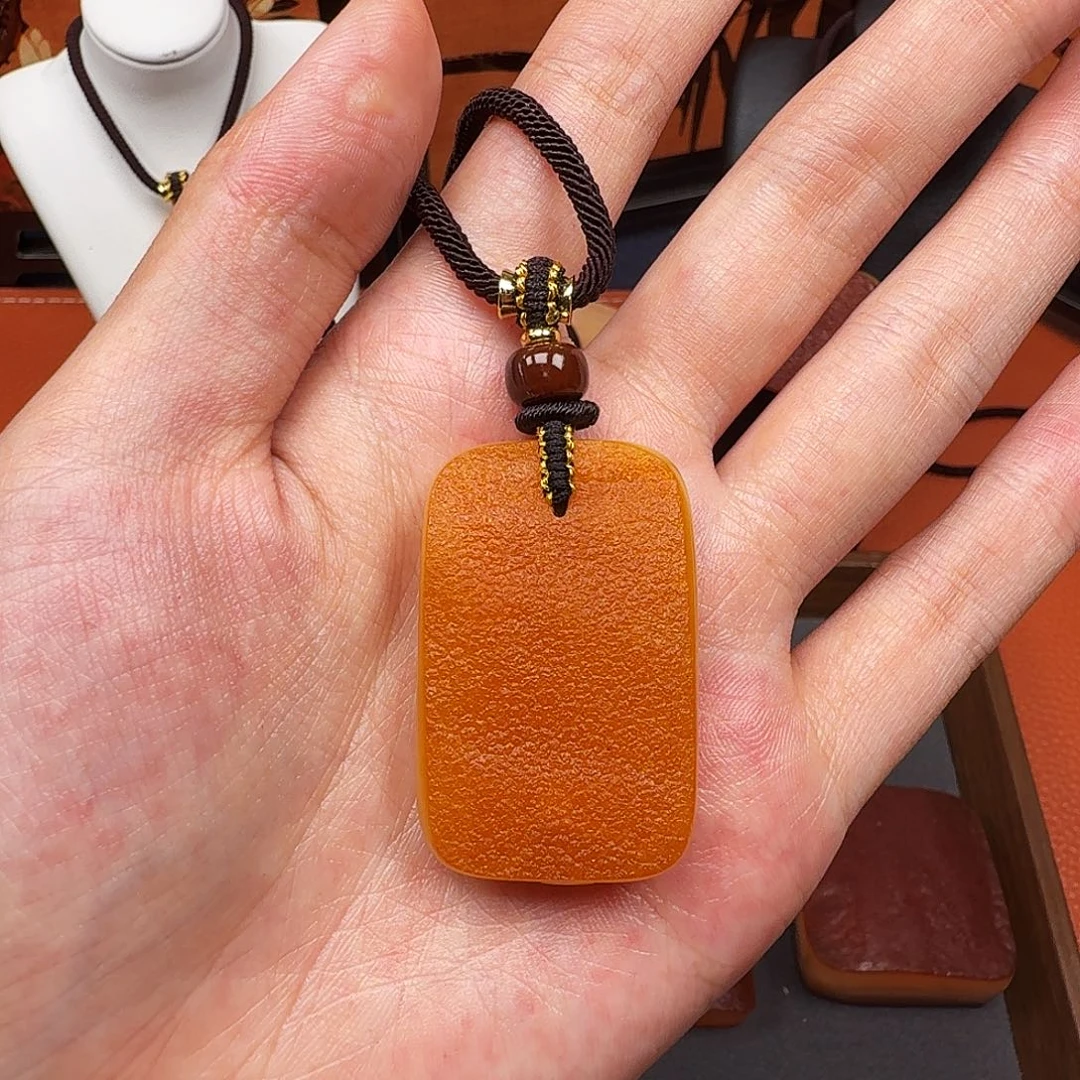 蜜蜡未镶嵌吊坠(赠链)