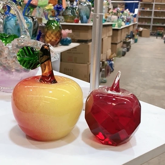 无铅玻璃威*花瓶花瓶高12厘米宽6厘米