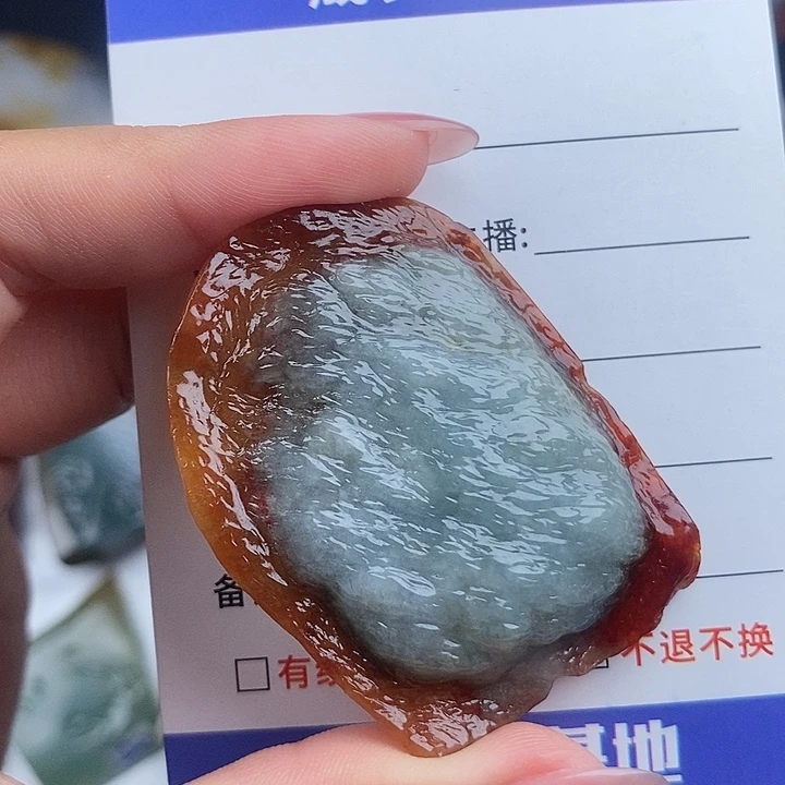 颈饰未镶嵌翡翠天然