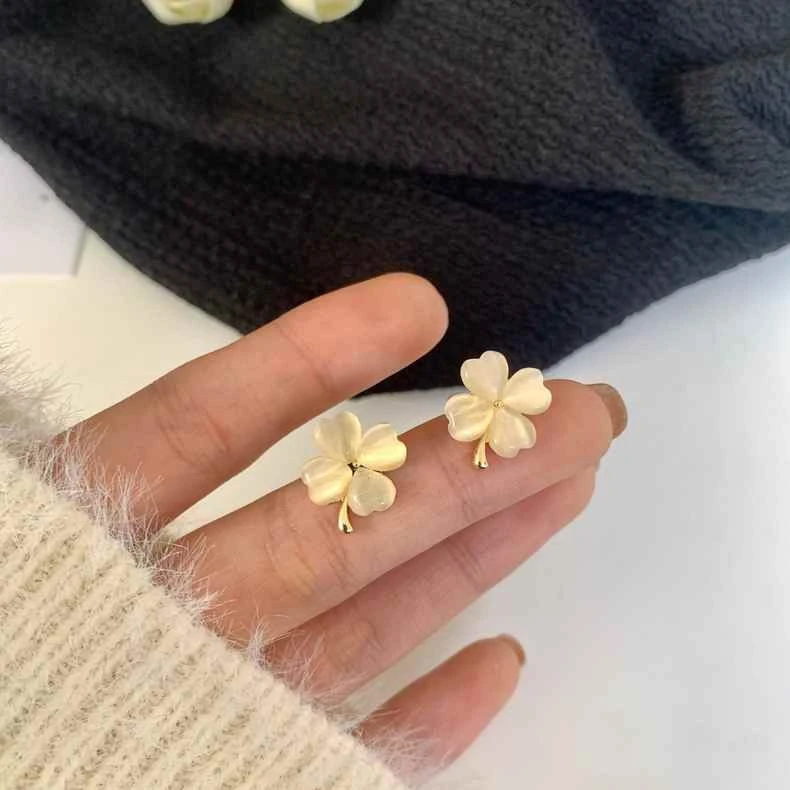 【85】石四叶草耳环韩国气质网红耳钉2024年新款潮耳夹耳饰女