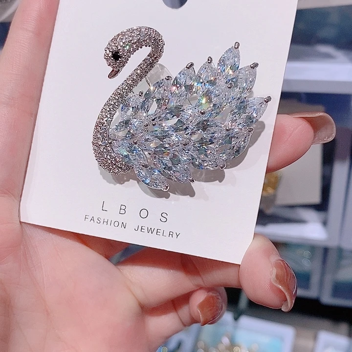 锆石铜合金天鹅胸针 经典款