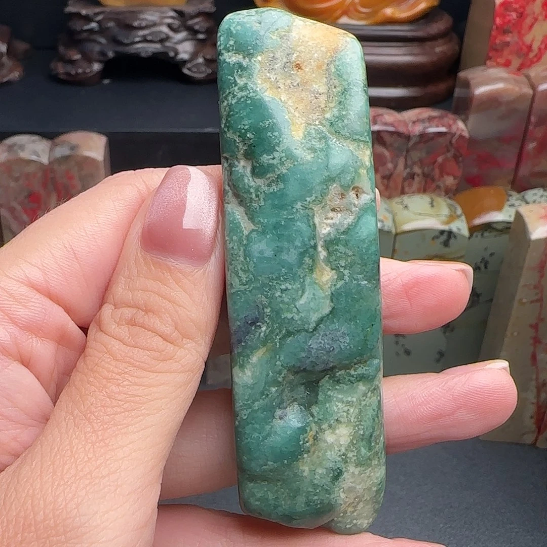 昌化石昌化鸡血石