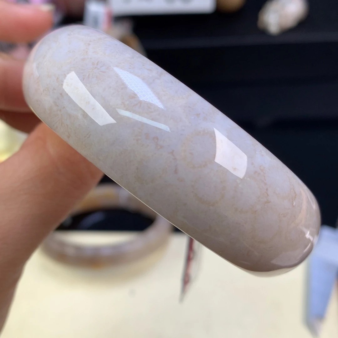 硅化珊瑚（珊瑚玉）未镶嵌吊坠(赠链)上新57圈（20号）