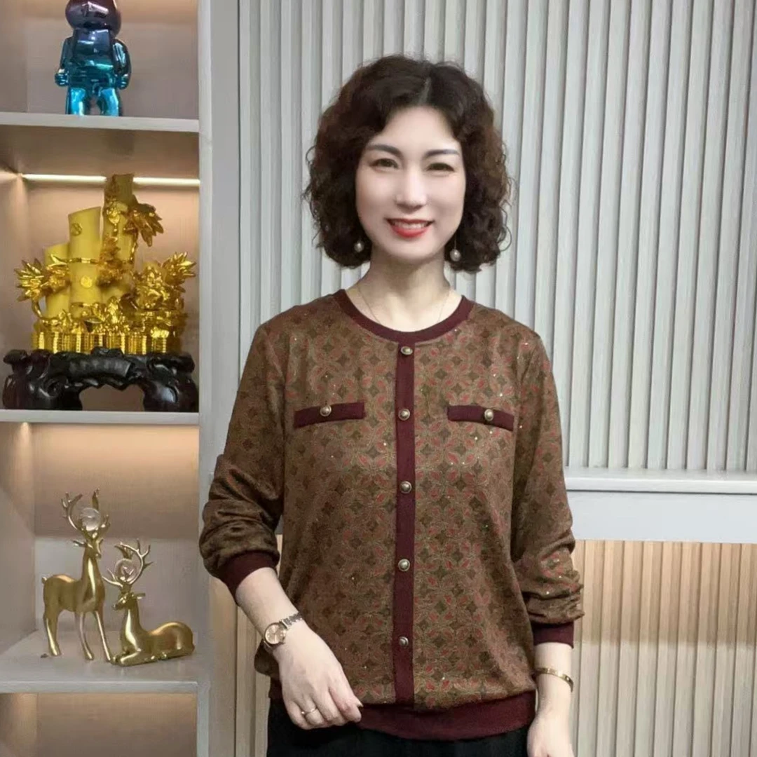 妈妈装流行时尚潮牌女装宽松秋装女士欧若拉独特漂亮上装休闲长袖