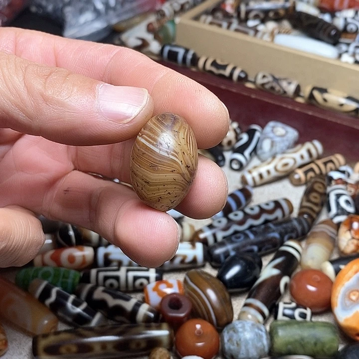 玛瑙/玉髓颈饰合金