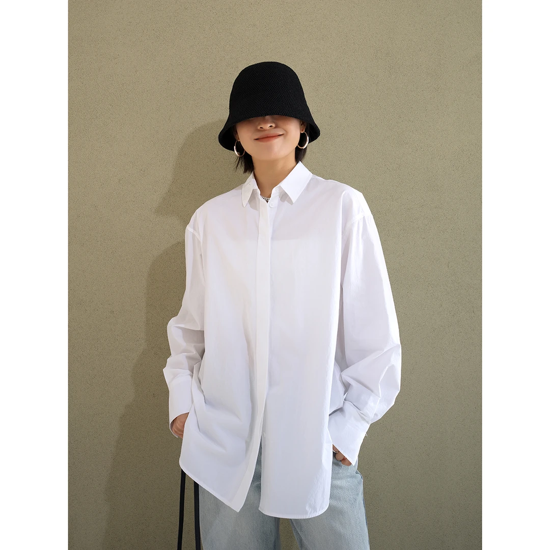 "基础"白色衬衫盐缩肌理感女士暗扣宽松中长款上衣DF500