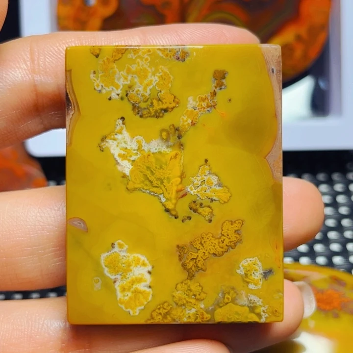 玛瑙/玉髓颈饰未镶嵌大**粉