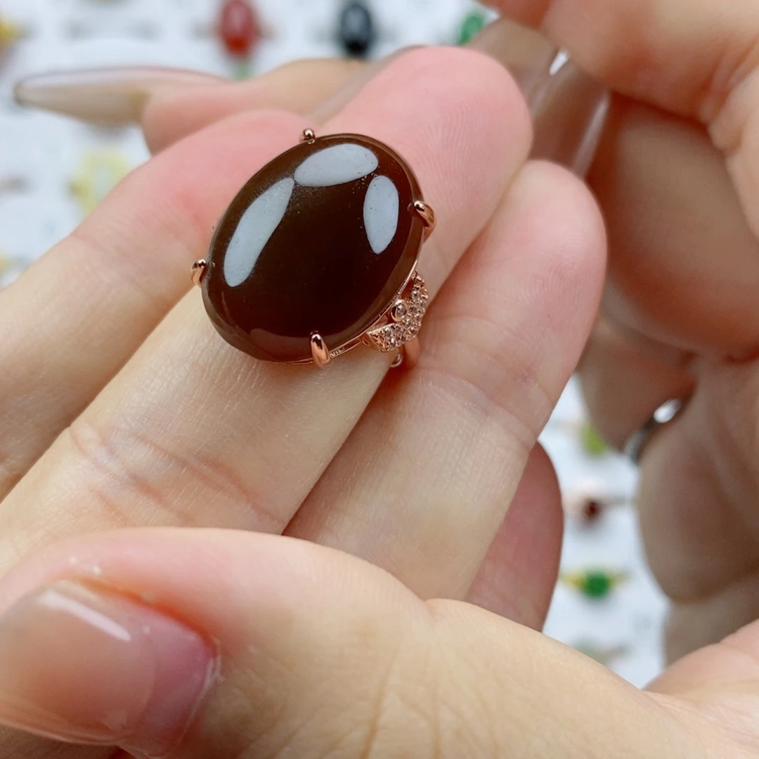 未镶嵌戒指和田玉