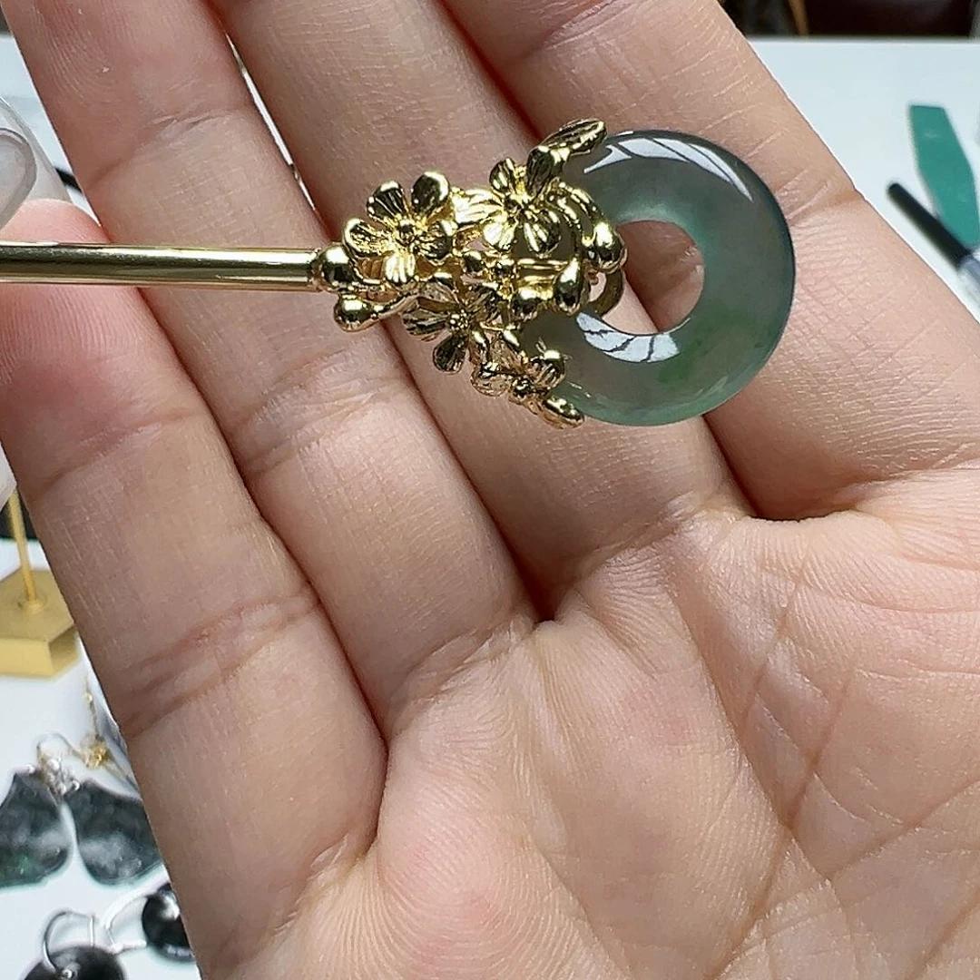 翡翠未镶嵌耳饰?****?天然缅甸A货翡翠