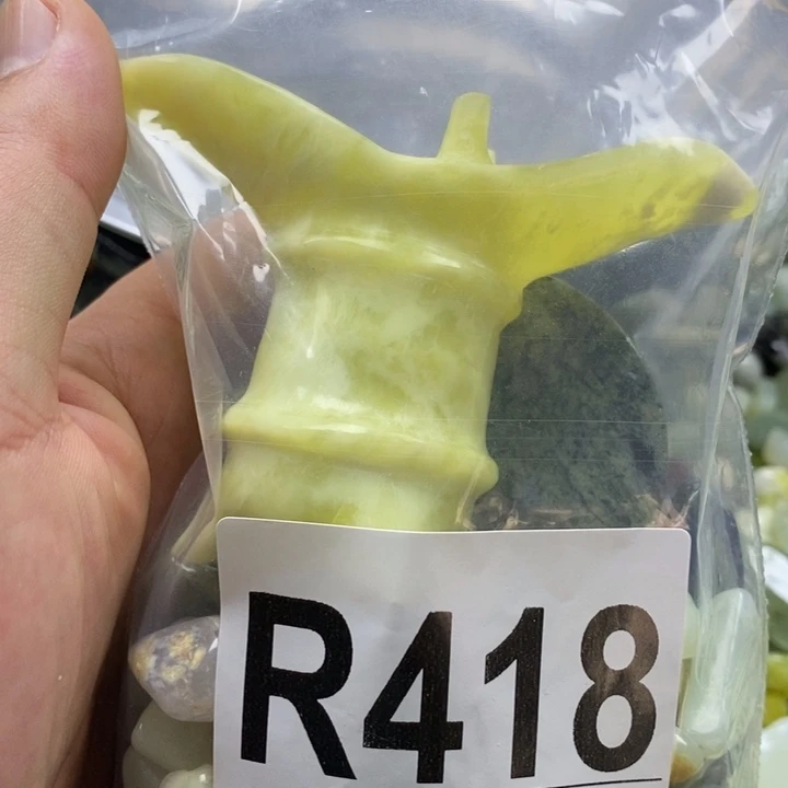 蛇纹石玉未镶嵌珠宝奇石