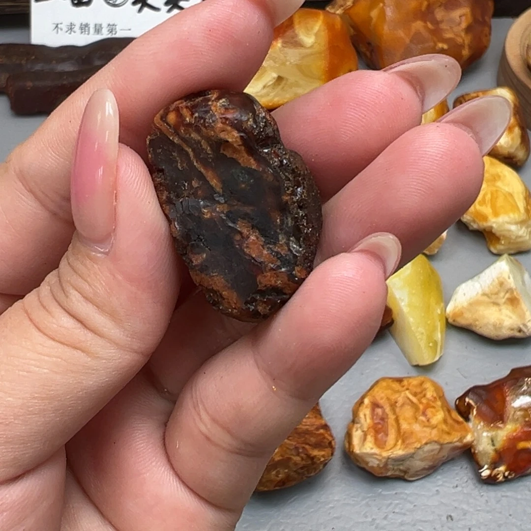 凯***彬定制琥珀未镶嵌蜜蜡